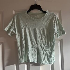 Hollister Women’s Mint Green T-Shirt Size Small